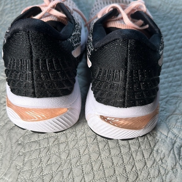 Pink and Black Performance Athletic Shoes - Picture 3 of 6